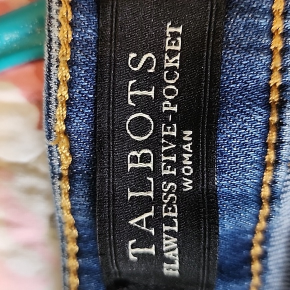 TALBOTS WOMAN'S JEANS - Picture 11 of 12